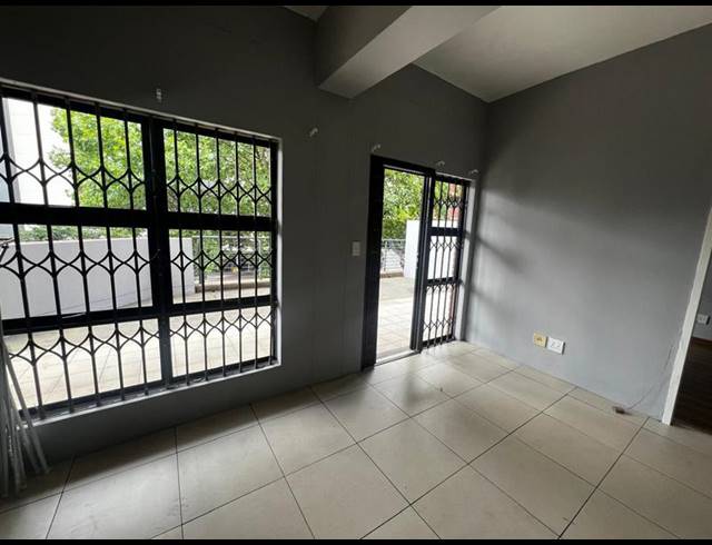 2 BEDROOM PROPERTY TO RENT IN AUCKLAND PARK